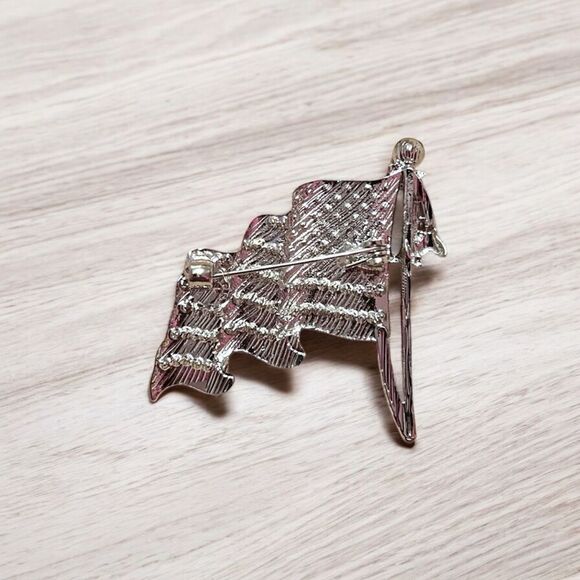 American Flag Rhinestone Silver Tone Brooch Pin - Picture 4 of 4